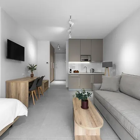 P30, Nilie Hospitality Mgmt Apartment